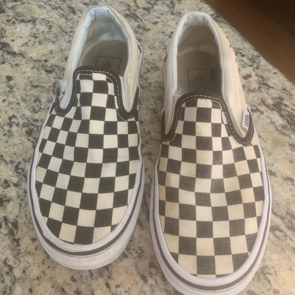 checker vans - Picture 2 of 3